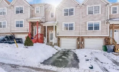 4 Bed 2.5 bath townhouse for rent Image# 3