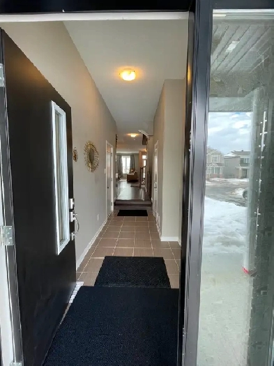 Rental- Townhouse (New & Furnished) in Kanata Image# 9