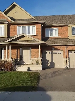 Room for Rent in Summit Park Townhouse Image# 1