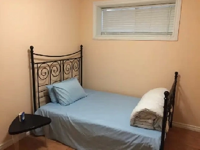 Nice room in Eagle Ridge-only for Girl Image# 6