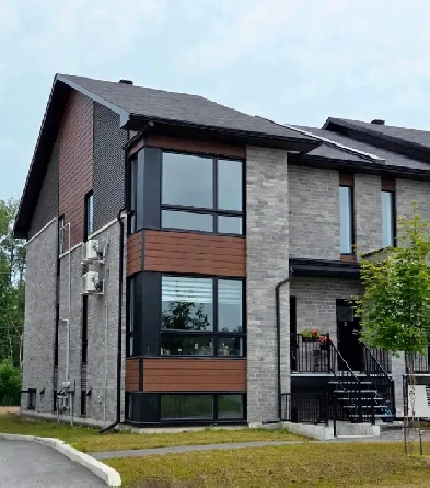 3 Beds | 3 Chambres - Grand logement avec 2 Parkings inclus Image# 2
