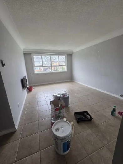 Elegant 3 bedroom apt, carpet free, self contained, avail now! Image# 1