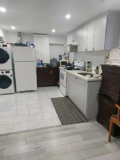 Basement For Rent - BRAMPTON ONTARIO! 9 Newbridge Crescent Image# 5