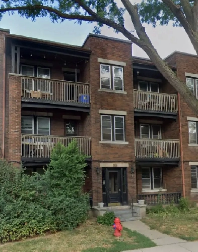 Summer sublet! One room available in a 2 bed 1 bath apartment Image# 1