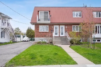 4 Beds 2 Baths Apartment for rent - 6 1/2 apartment a louer Image# 1