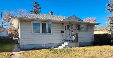 Room for rent in Center St $550 Image# 1