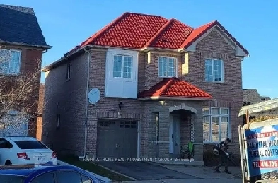 4 bed 4 bath house - Yonge & Old Colony Image# 3