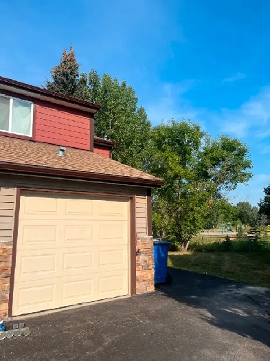 Beautiful Parkside Townhouse for Rent, Cochrane Image# 5