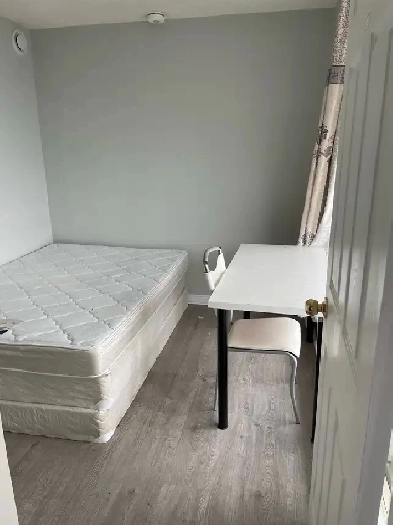 Chinatown center: A room to rent Image# 1