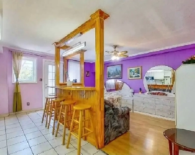 Private 1 bdrm apt in townhouse, Weston Rd & Sidney Belsey Cres Image# 1