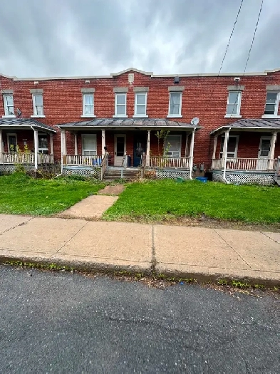 Apartment for Lease Image# 4