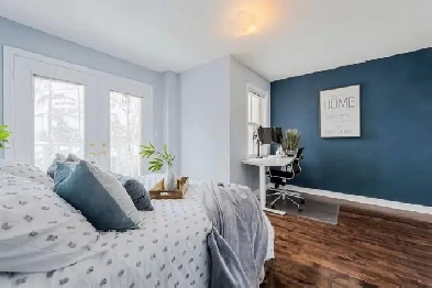 1 Bed 1 Bath - Townhouse Image# 1