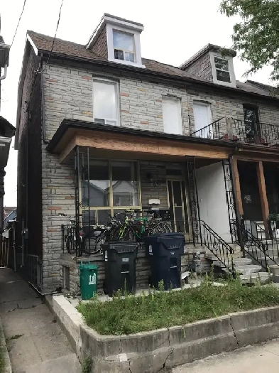 Furnished 2 bedroom Apt at downtown for short term rental Image# 8