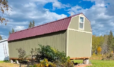 Premier built cabin. Image# 1