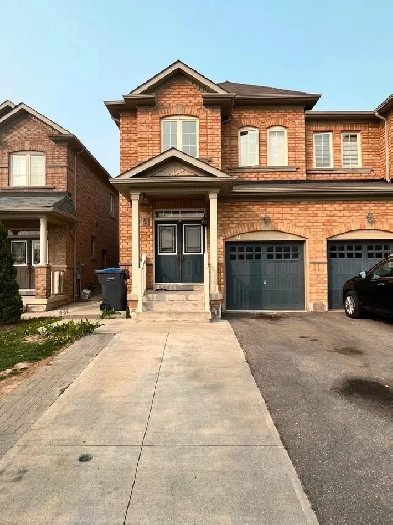 4 Bedroom House for Rent Near Highway 50 and Castlemore Road Image# 1