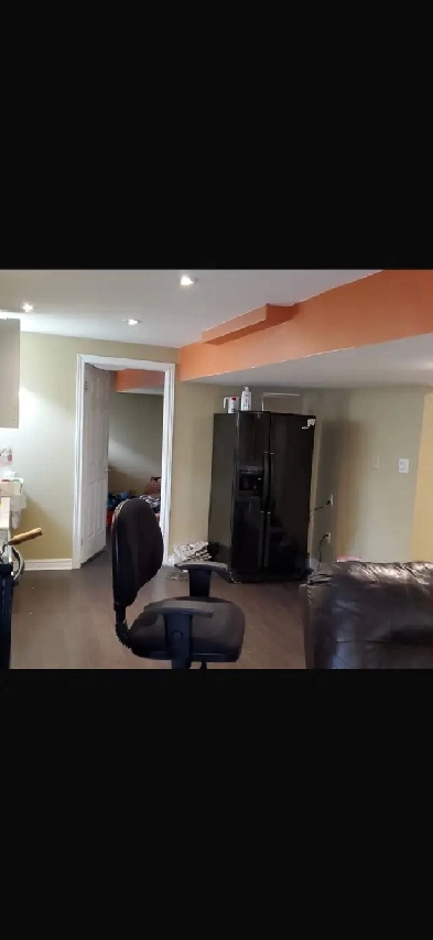 3 bed legal basement Image# 2