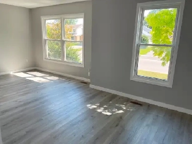 Beautifully Renovated 3-Bedroom Apartment in a prime location Image# 5