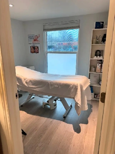 Room for Rent in Medical Spa – Oakville Image# 2