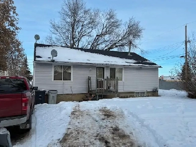 REDWATER 3 BR BUNGALOW GREAT RENTAL INCOME $159,900 Image# 1