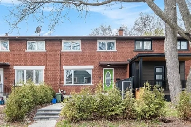 Britannia | Townhome for Rent | 54 Scrivens St | 3 Beds   2 Bath Image# 1