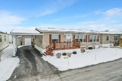 ONE LEVEL LIVING BUNGALOW - 3 BED, 2 BATH Image# 1