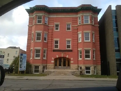 WINDEMEME APARTMENTS 224 KENNEDY STREET Image# 3