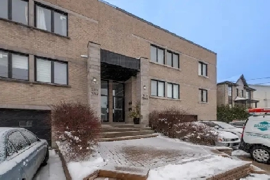 Spacieux 4 1/2 au rdc avec grande cour Duvernay Laval Image# 9