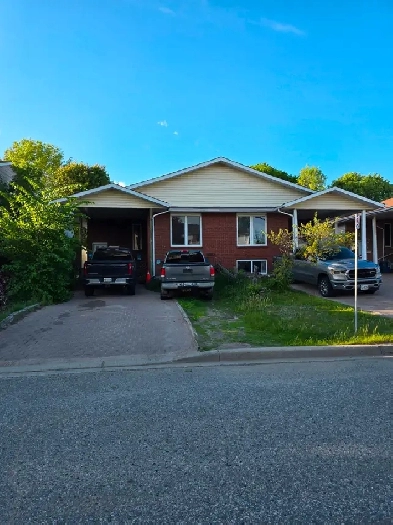 3 Bed 2 Bath w/Ensuite Unit for Rent Image# 1