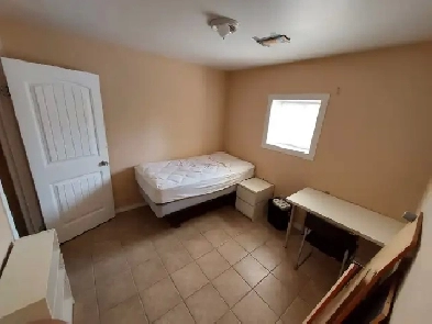 ROOM FOR RENT = SPRING/SUMMER = TEMPORARY Image# 1