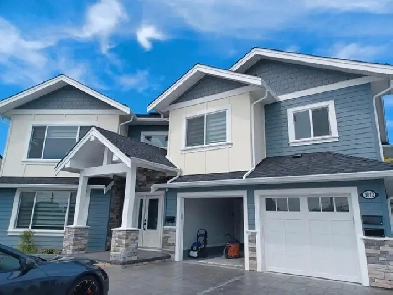 4 bed 3 bath Gordon Head suite in new house with all the perks Image# 9