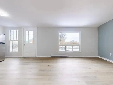 Spacious 1-Bedroom Loft Apartment for Rent – 67 Aikman Avenue Image# 1