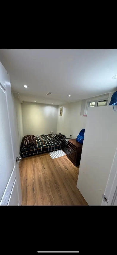 private bedroom for rent Image# 1