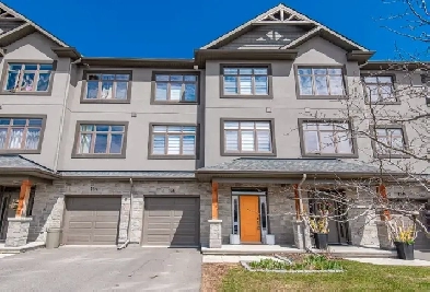 NEW PRICE! TONS OF UPGRADES! 3 Bed, 3 Bath in the heart of Carp Image# 9