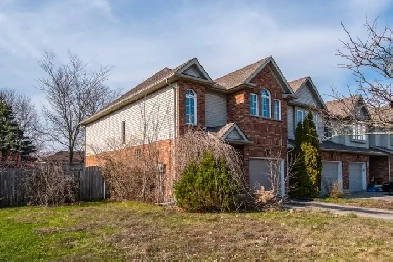 620 Inglis Falls Place Waterloo $650,000 Just Listed Image# 7