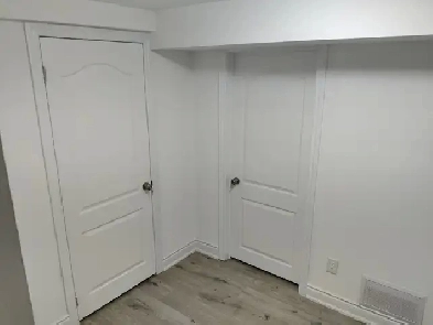 2 bedroom basement for rent near hurontario and sandalwood Image# 7