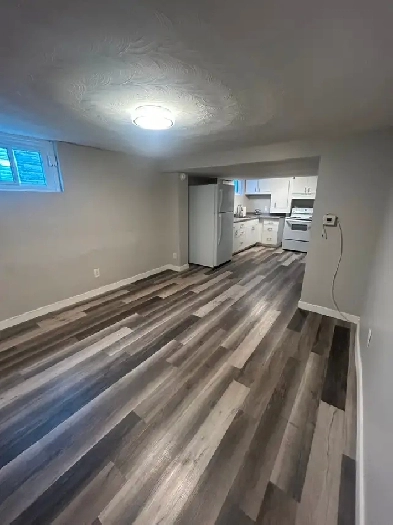 Stylish 1-Bedroom Apartment at 299 Leslie St – All-Inclusive! Image# 1