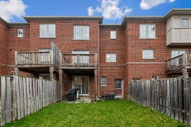 Bur Oak/Mccowan 2 1 bedroom 2.5  for rent $3200/month inc Image# 4