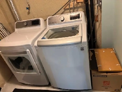 4 Bedroom townhouse with 3 washroom available June Mississauga Image# 3