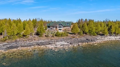 Stunning Lake Huron Estate on Manitoulin Island Image# 5