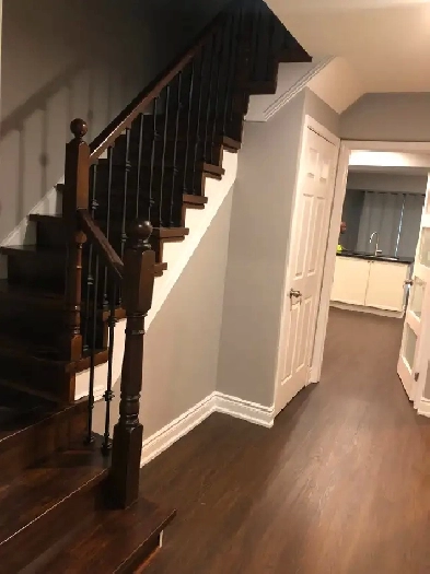 Room for rent on top floor Image# 1