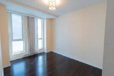 Beautiful 2 Bed 2 Bath Condo near Royalmount Image# 5