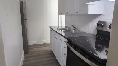 1 Bedroom Student Apartment Near Western Fair Image# 1