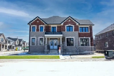 New Gorgeous 4 bedroom & 4 bedroom house for rent in Pickering Image# 1