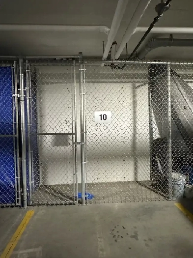 storage locker for rent in Mahogany Image# 1