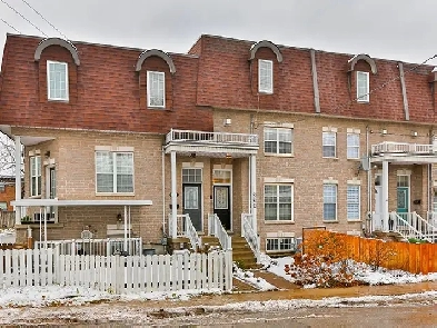 Beautiful 3 Bedroom, 3 Bathrooms Toronto Home Available! Image# 7