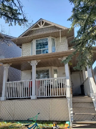 Two Storey Detached House for Rent in Martindale Image# 12