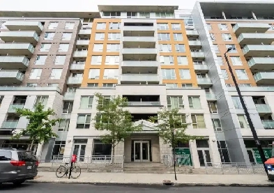 Bright 2 bedroom condo in downtown Montreal (Guy Metro) Image# 10