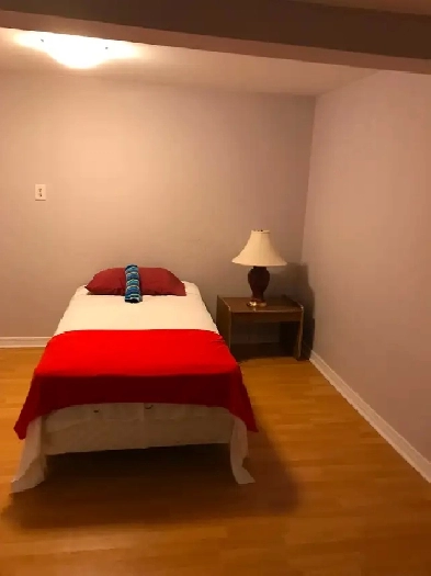 room for student Ottawa Image# 2