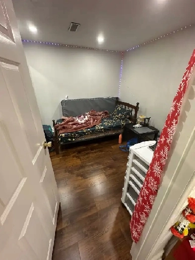 Room in sharing Image# 3