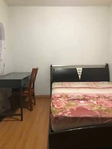 room for rent Image# 1